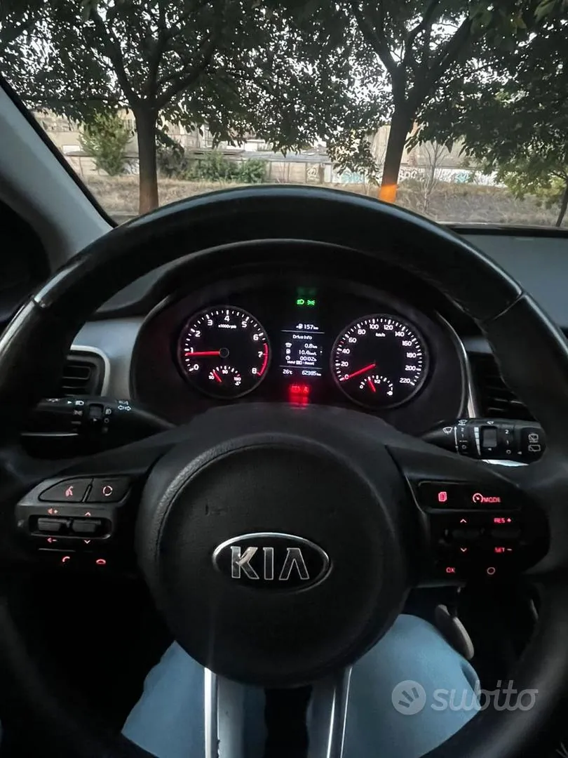 Kia Stonic 2020 photo 5