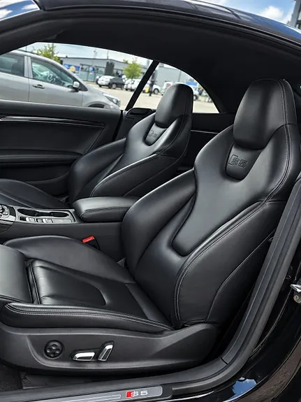 Audi S5 2013 photo 2