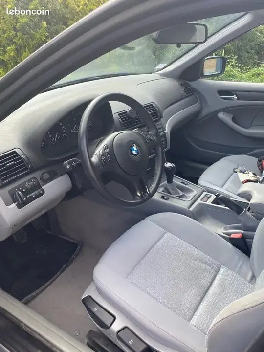 BMW 3 Series 2004 photo 3