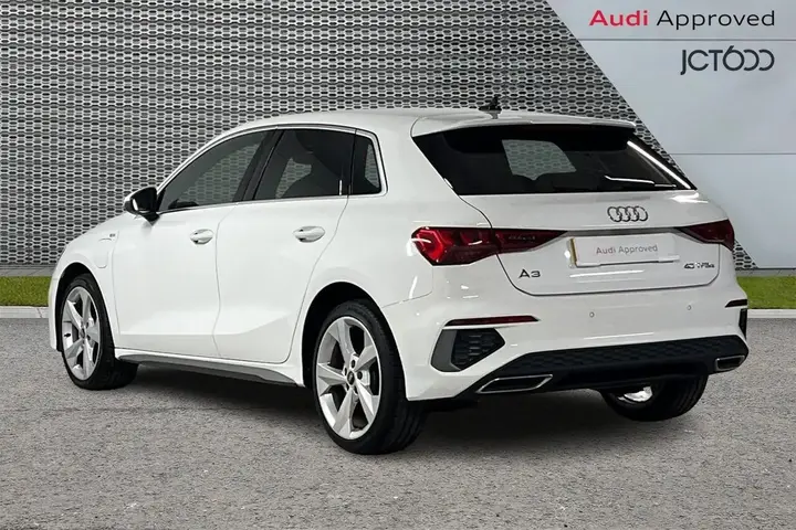 Audi A3 2022 photo 3