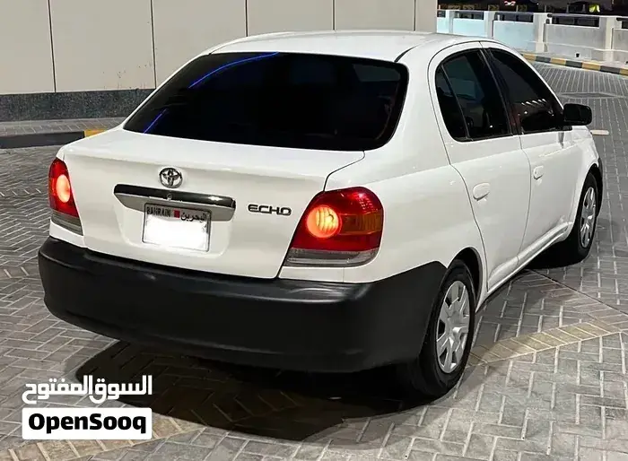 Toyota Echo 2004 photo 3