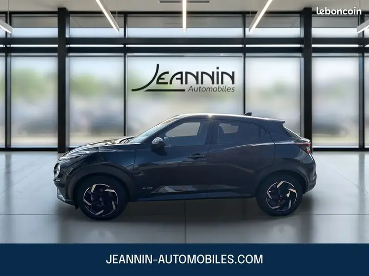 Nissan Juke 2023 photo 2