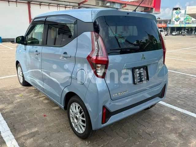 Mitsubishi Ek Wagon 2024 photo 4
