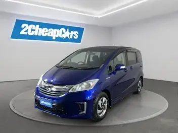Honda Freed 2015 photo 2