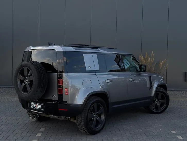 Land Rover Defender 2021 photo 3