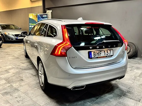 Volvo V60 2014 photo 4