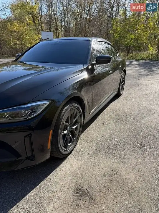 BMW I4 2023 photo 3