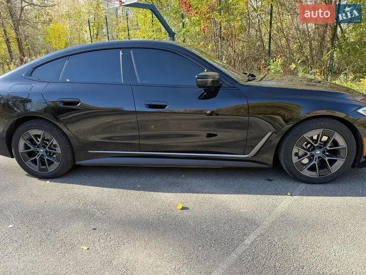 BMW I4 2023 photo 5