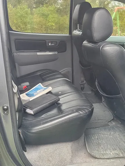 Toyota Hilux 2011 photo 2