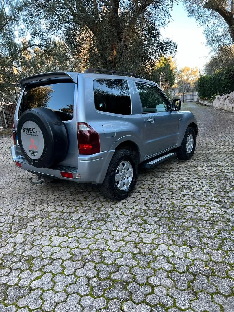 Mitsubishi Pajero 2004 photo 4