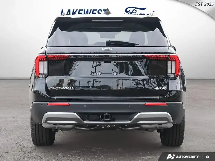Ford Explorer 2026 photo 5
