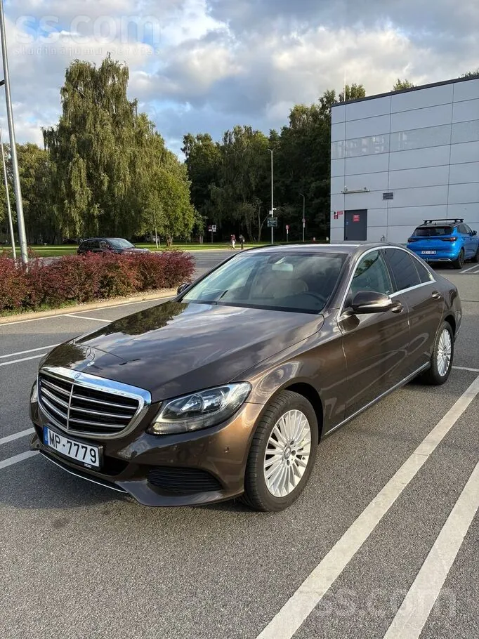 Mercedes-Benz C180