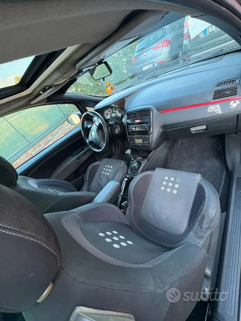 Fiat Grande Punto 2006 photo 3
