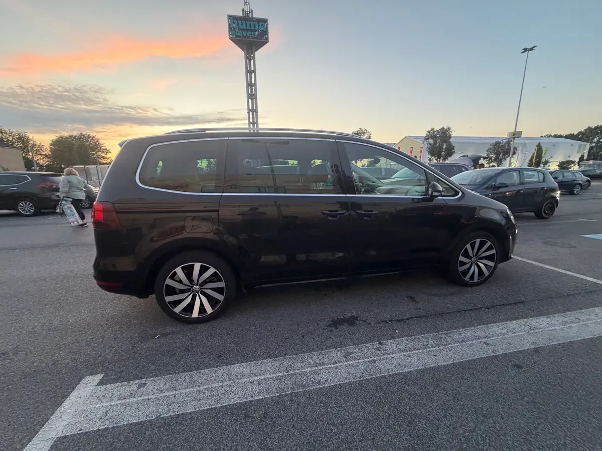 Volkswagen Sharan 2017 photo 2