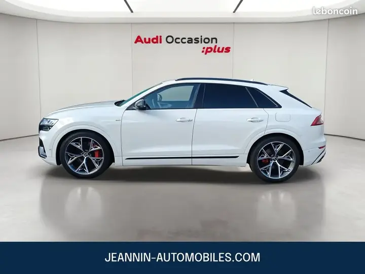 Audi Q8 2022 photo 2