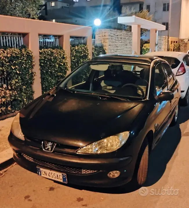 Peugeot 206 2004 photo 2