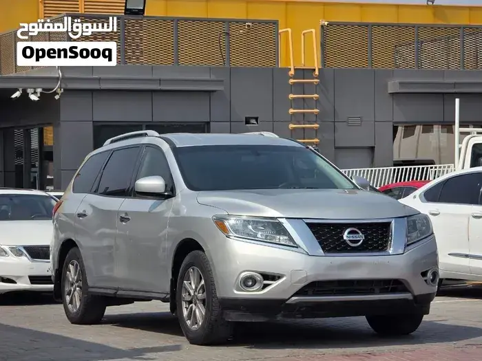 Nissan Pathfinder 2014 photo 2