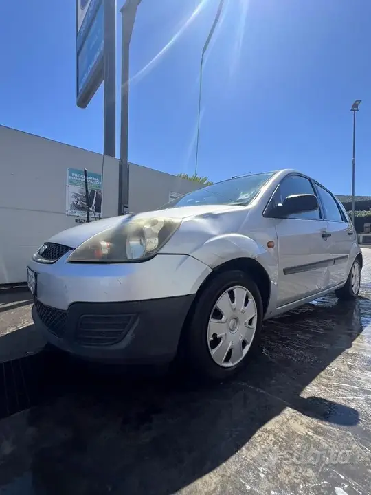Ford Fiesta 2006 photo 3