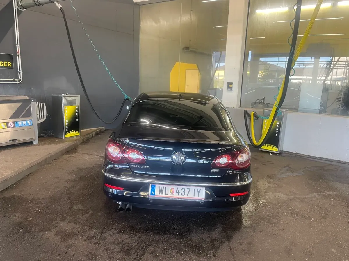 Volkswagen Passat Cc 2011 photo 2