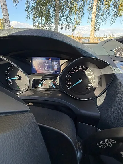 Ford C-Max 2015 photo 4