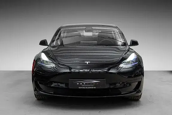 Tesla Model 3 2021 photo 3
