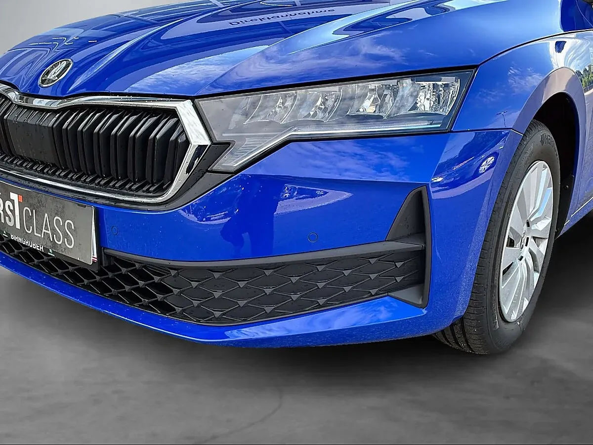 Skoda Octavia 2025 photo 3