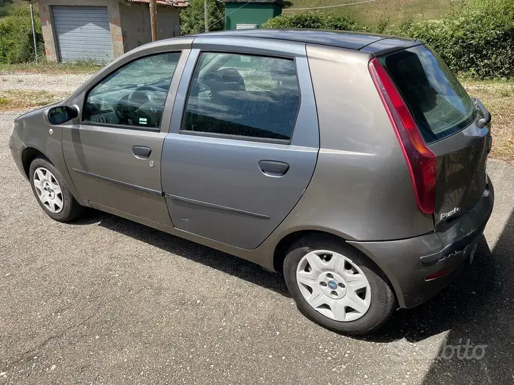 Fiat Punto 2006 photo 3