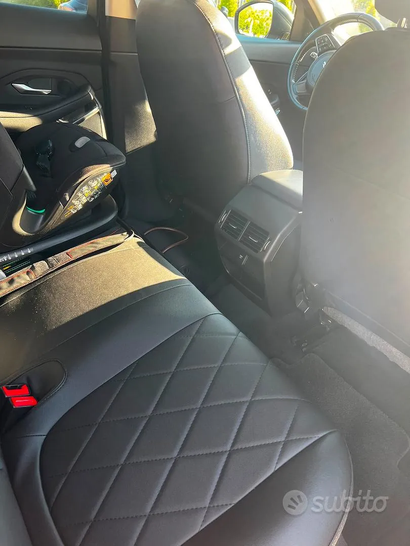 Jaguar E-Pace 2019 photo 5