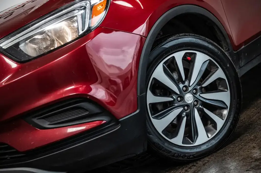 Buick Encore 2021 photo 2