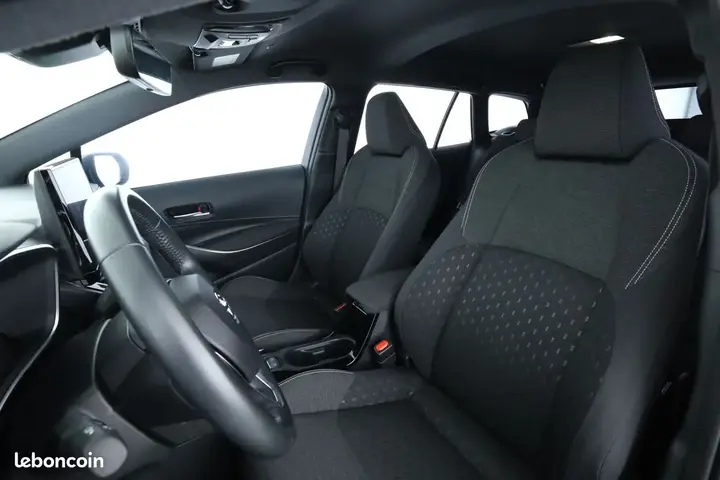 Toyota Corolla Touring Sports 2024 photo 5
