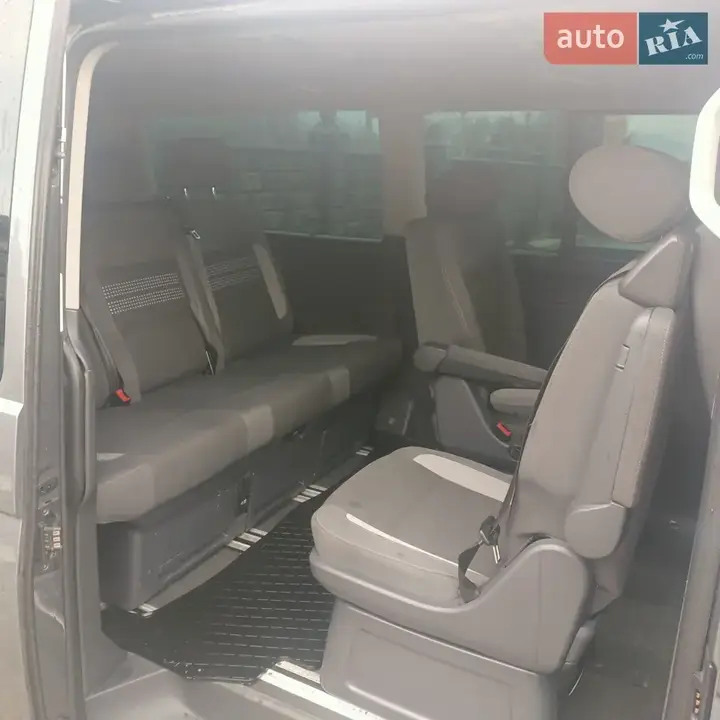 Volkswagen Multivan 2013 photo 3