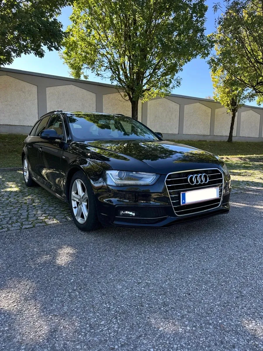 Audi A4 2015 photo 2
