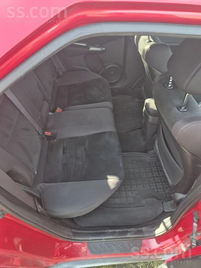 Honda Civic 2011 photo 4