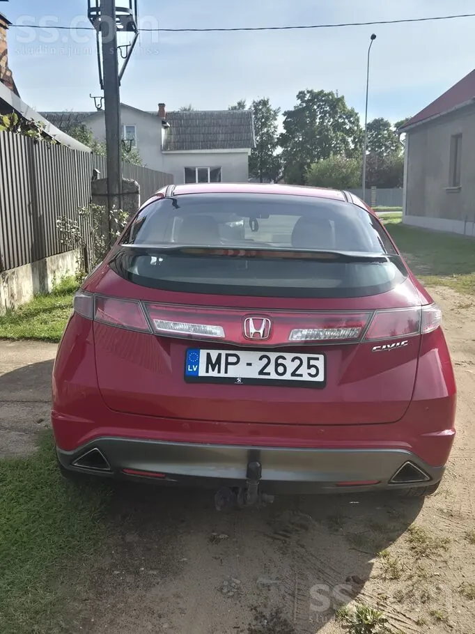 Honda Civic 2011 photo 2