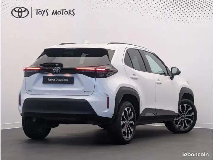 Toyota Yaris Cross 2024 photo 2