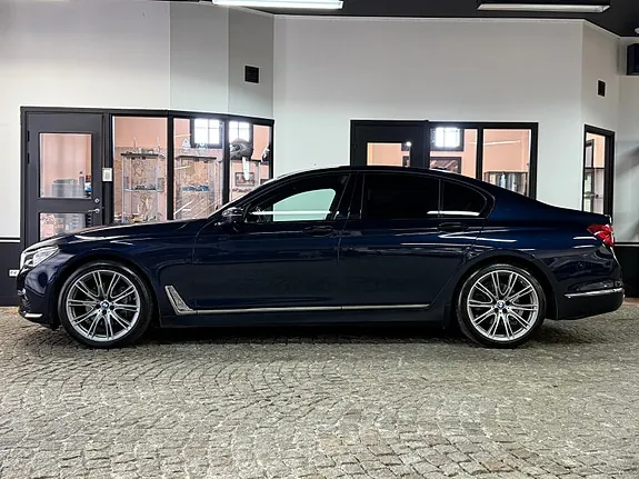 BMW 730D 2016 photo 2