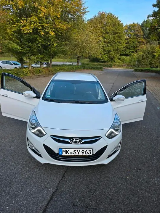 Hyundai I40