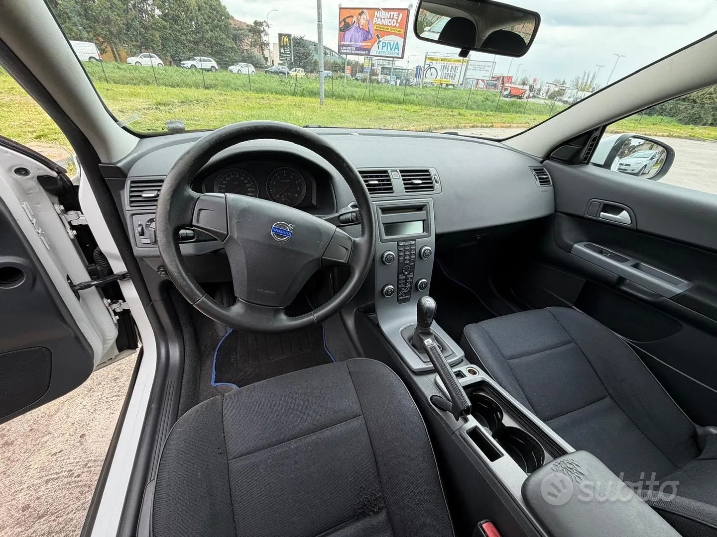 Volvo C30 2010 photo 4