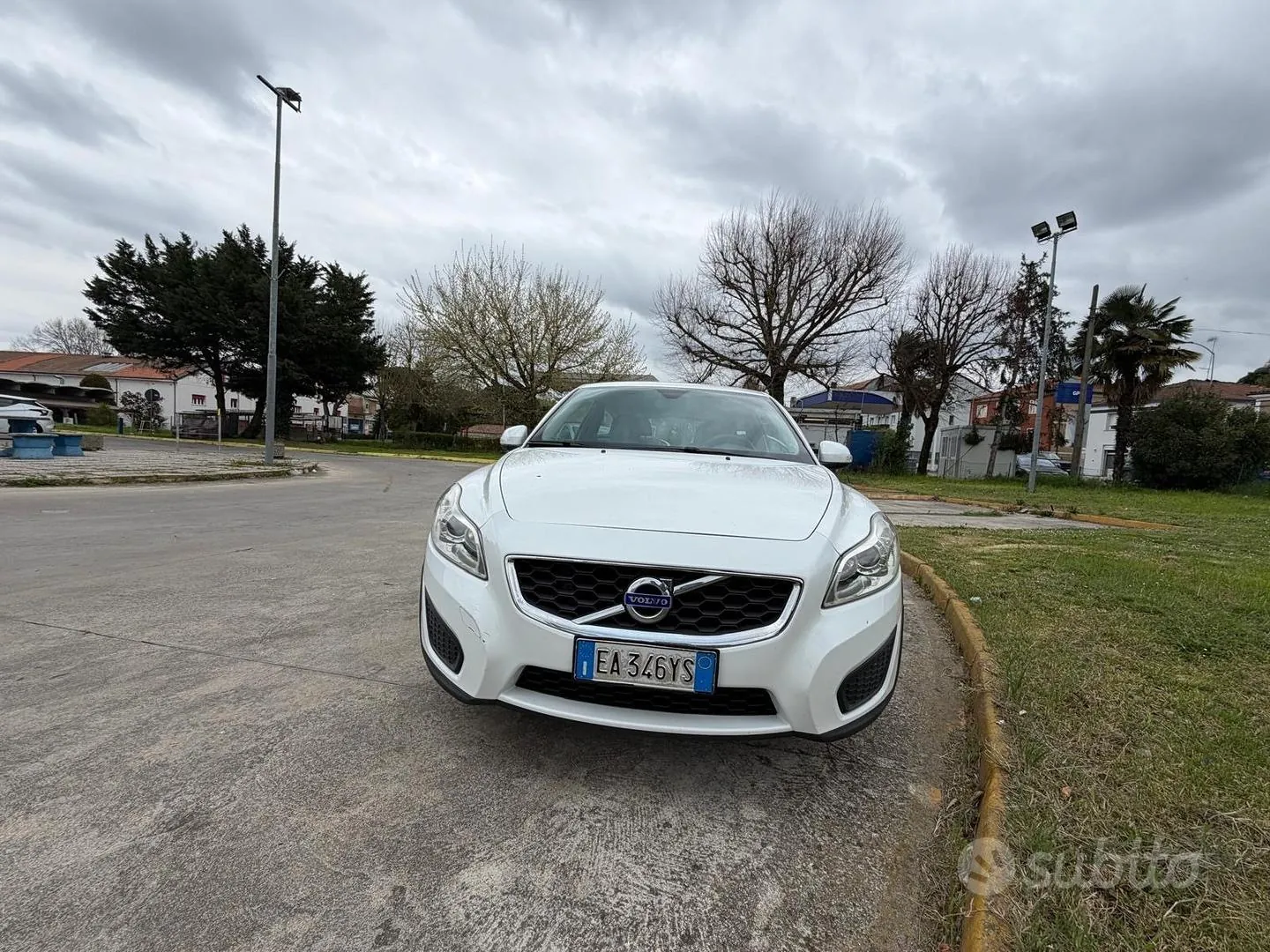 Volvo C30 2010 photo 2