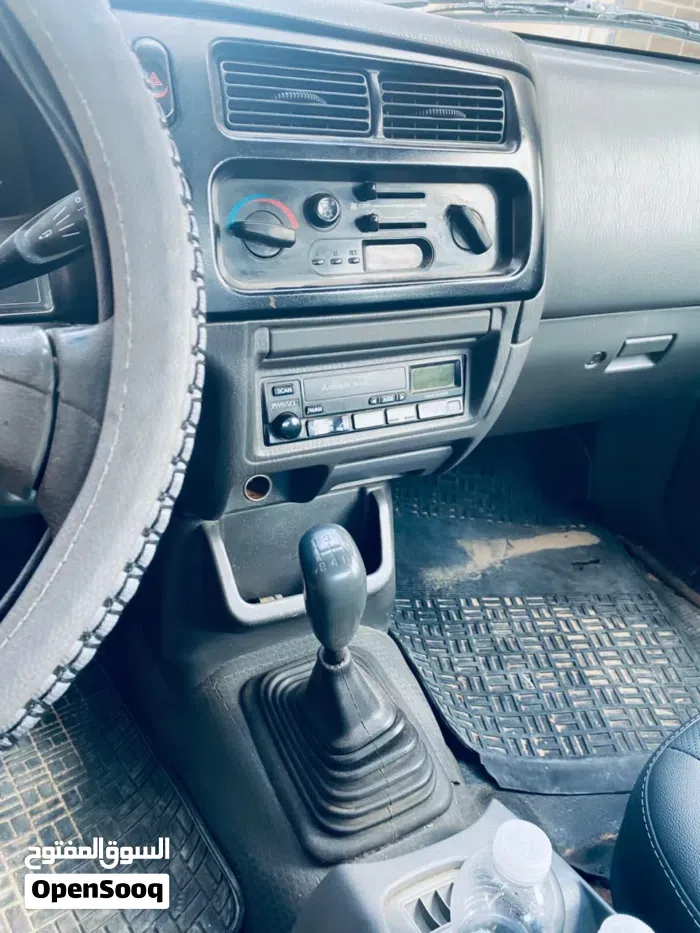 Mitsubishi L200 2004 photo 4