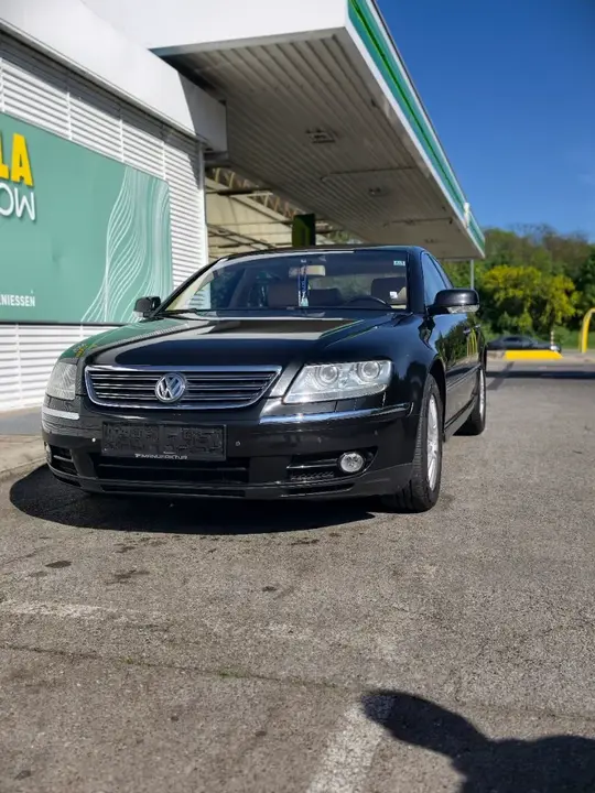 Volkswagen Phaeton 2004 photo 2