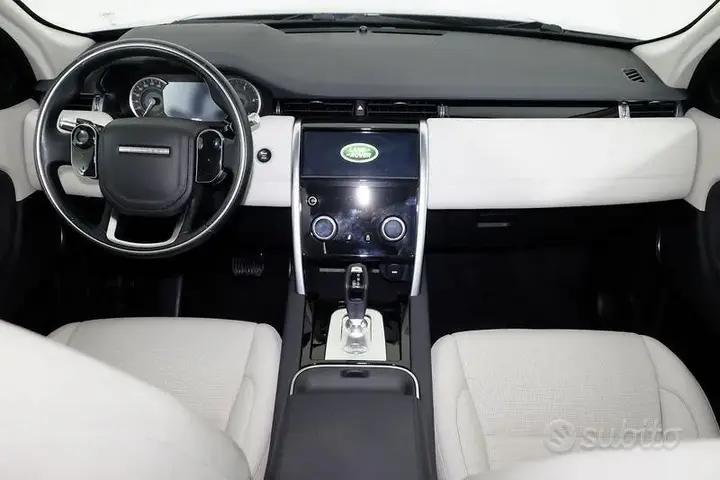 Land Rover Discovery Sport 2020 photo 4