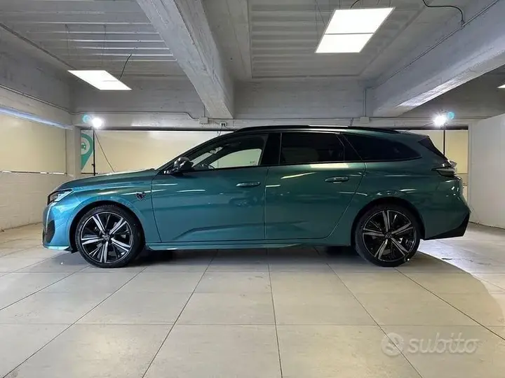 Peugeot 308 2023 photo 2