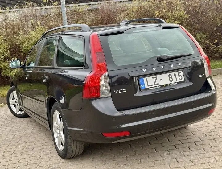 Volvo V50 2009 photo 5