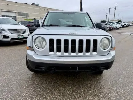 Jeep Patriot 2012 photo 2