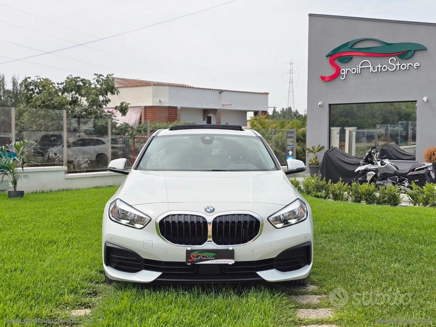 BMW 118D 2022 photo 2