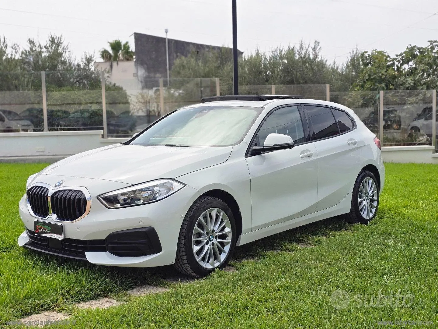 BMW 118D 2022 photo 3
