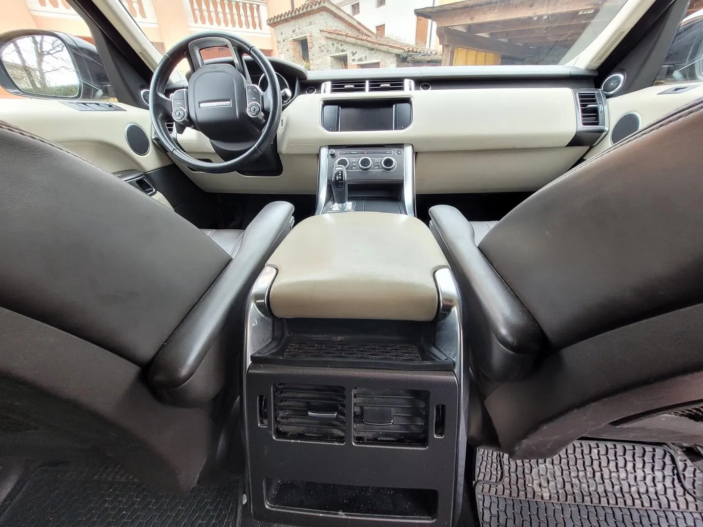 Land Rover Range Rover Sport 2014 photo 5