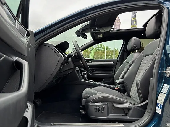 Volkswagen Passat 2022 photo 4