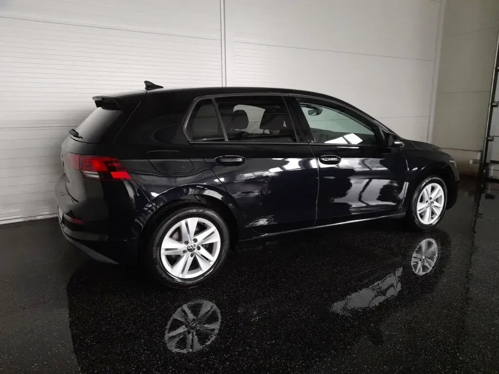 Volkswagen Golf 2022 photo 2